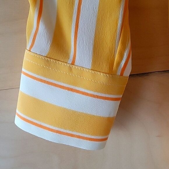 NWT Equipment Modest XS Daddy Blouse Shirt Top Silk Button Work Yellow White - Picture 4 of 10